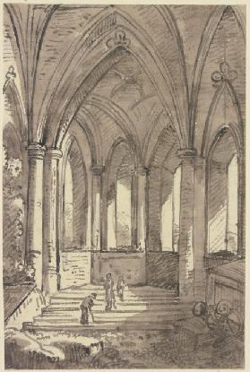 Blick in eine gotische Halle mit einer Treppe, auf der drei Figuren stehen (Kirchenruine?)