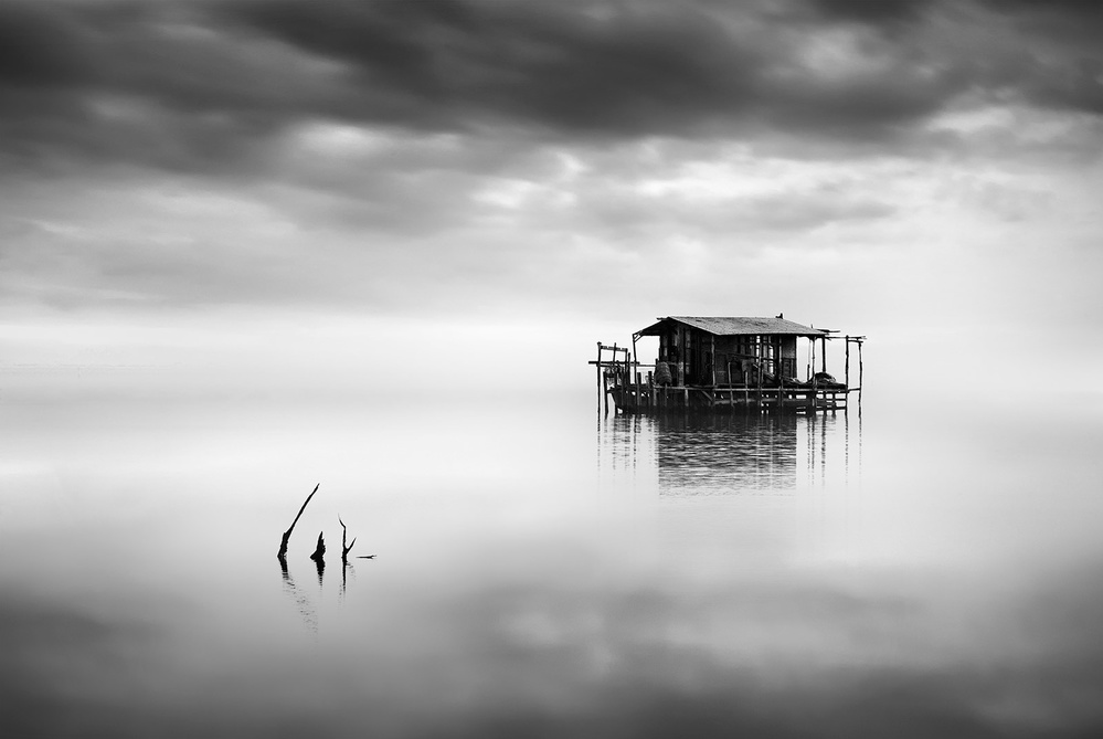 Out of Space and Time van George Digalakis