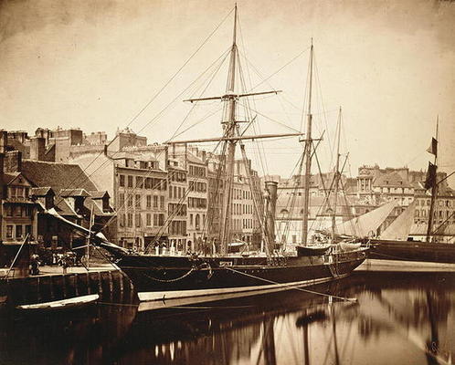 The Imperial Yacht 'La Reine Hortense' at Le Havre, 1856 (sepia photo) van Gustave Le Gray