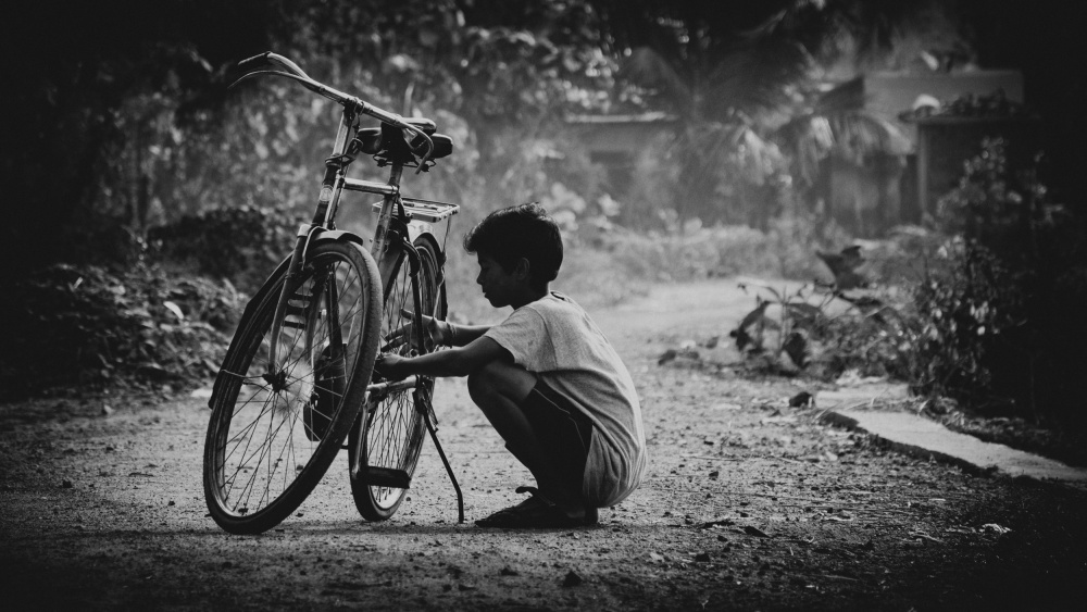 Bicycle Boy van Hemanta Swain