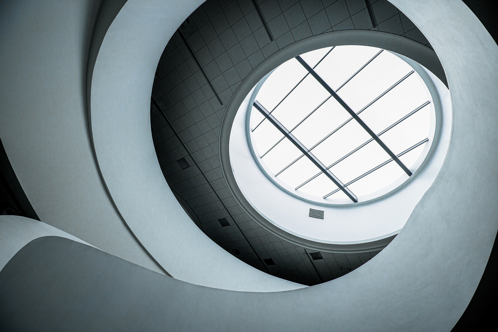 Spiral staircase van Inge Schuster