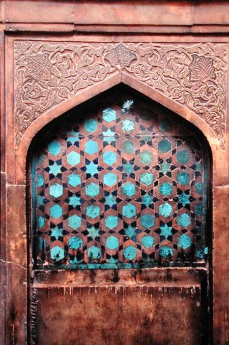 Tiled mihrab van Islamic School