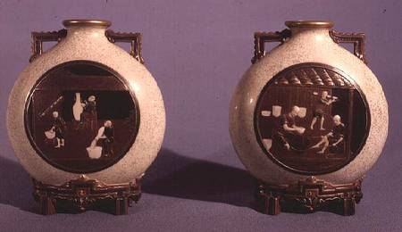 Pair of Worcester vases van James Hadley