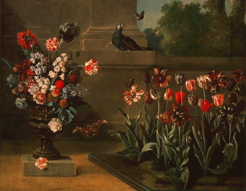 Parterre de tulipes et vase de fleurs au pied d’un mur van Jean Baptiste Oudry
