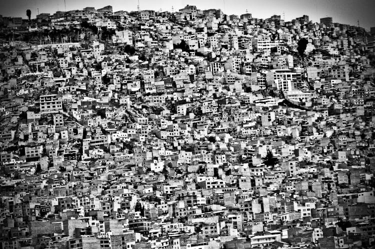 Favela Village in El Alto, La Paz, Bolivia van Joel Alvarez