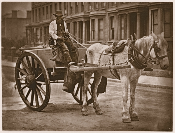 The Water Cart, from ''Street Life in London'', 1877-78 (woodburytype)  van John Thomson