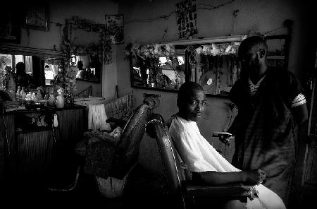 A hairdresser´s salon (Ethiopia)