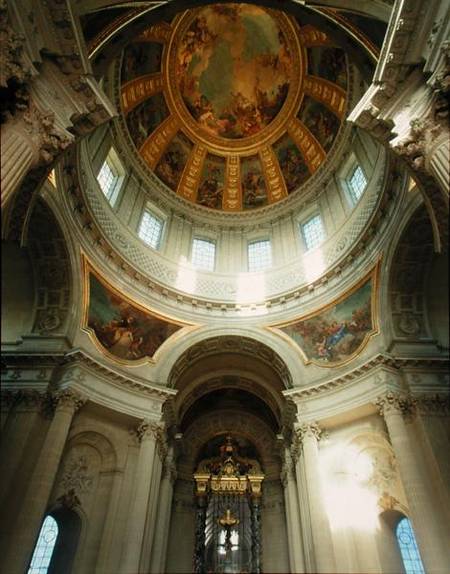 Interior view of the dome van Jules Hardouin Mansart