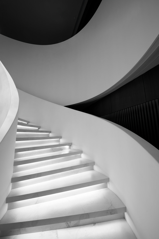 Curve on the Staircase van konglingming