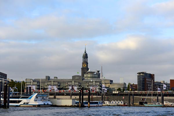Hamburg Skyline  van Kunskopie Kunstkopie