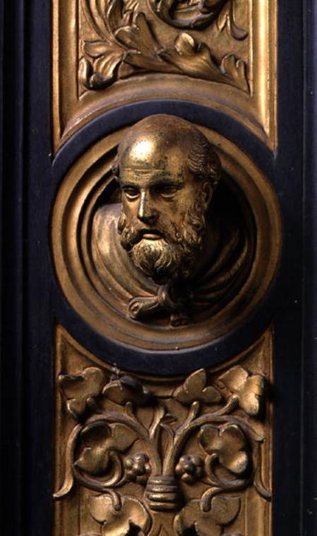 Male head, roundel from the frame of the Gates of Paradise (East doors) van Lorenzo  Ghiberti
