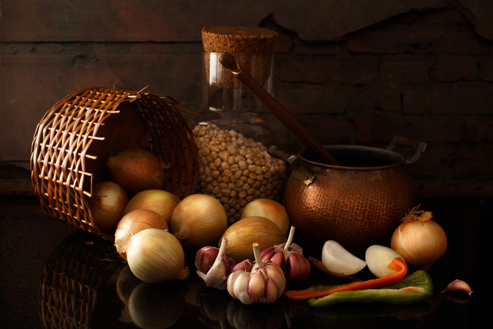 Garlics and onions van Luiz Laercio