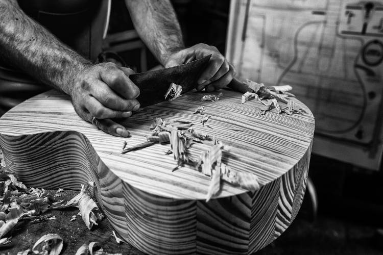 Le Luthier van Manu Allicot