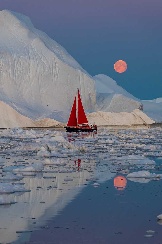 Greenland night van Marc Pelissier