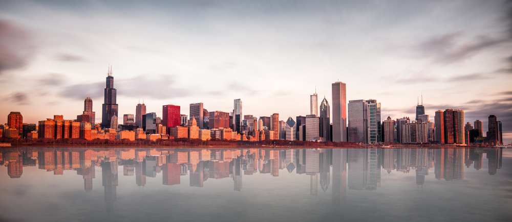 Sunrise at Chicago van Marcin Kopczynski