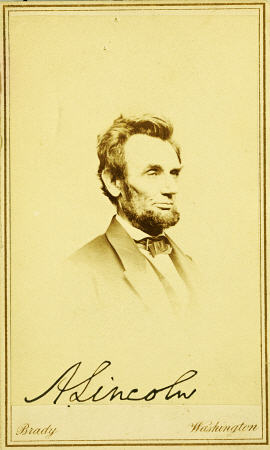 Signed Photographic Portrait Of Abraham Lincoln, 1864 van Mathew Brady