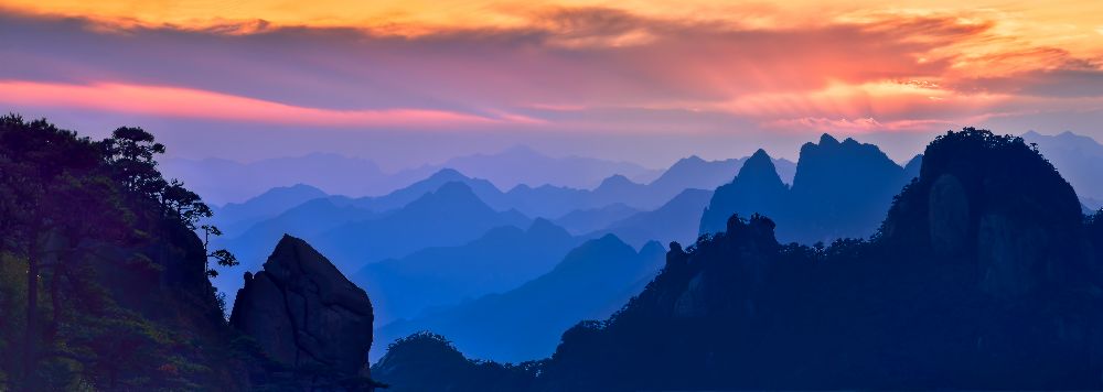 Sanqing Mountain Sunset van Mei Xu