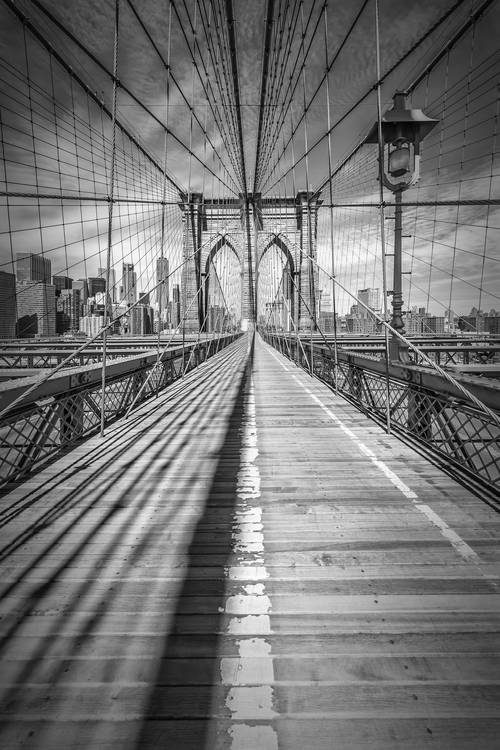 NEW YORK CITY Brooklyn Bridge | Monochroom van Melanie Viola