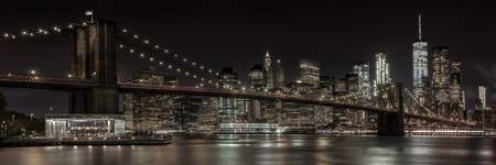 Manhattan Skyline & Brooklyn Bridge - Idyllisch Nachtzicht | Panorama 