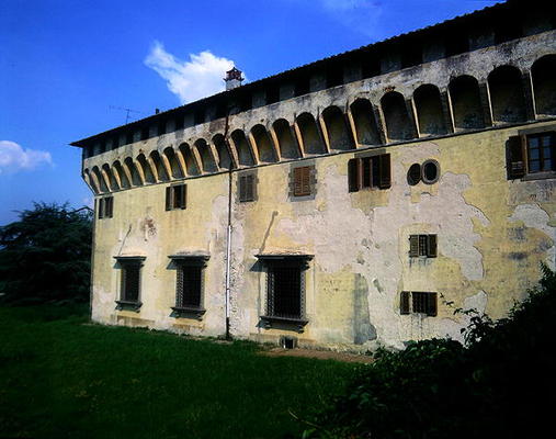 Villa Medicea di Cafaggiolo, begun 1451 (photo) van Michelozzo  di Bartolommeo