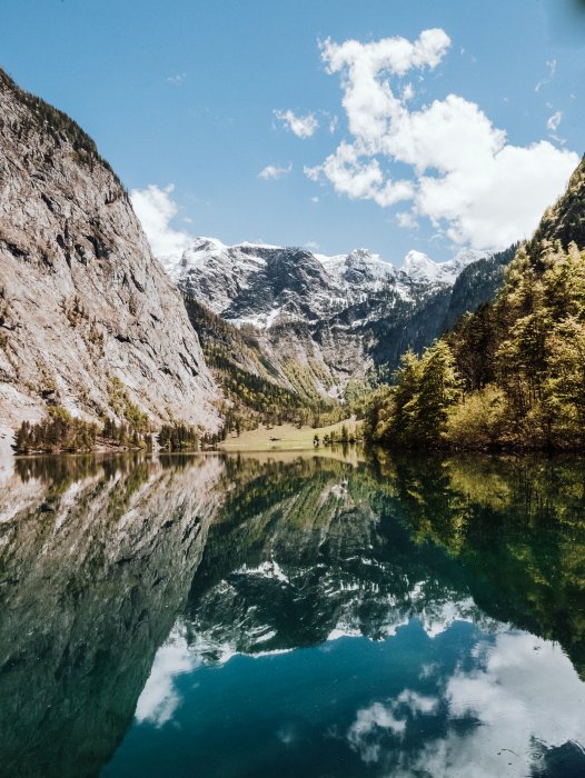 Obersee beim Königssee, Spiegelung, Berchtesgaden Nationalpark van Laura Nenz