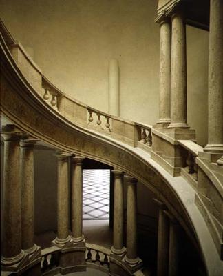 The 'Palazzetto' (Little Palace) detail of the spiral staircase, designed by Ottaviano Mascherino (1 van 