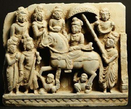 A Gandhara Style Green Steatite Relief Panel Depicting The Great Departure, Siddhartha Wearing Princ van 
