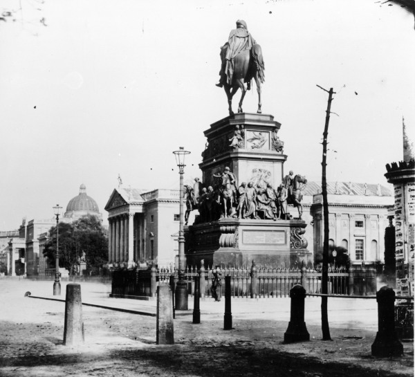 Ansicht Denkmal Friedrich d.Großen/Levy van 