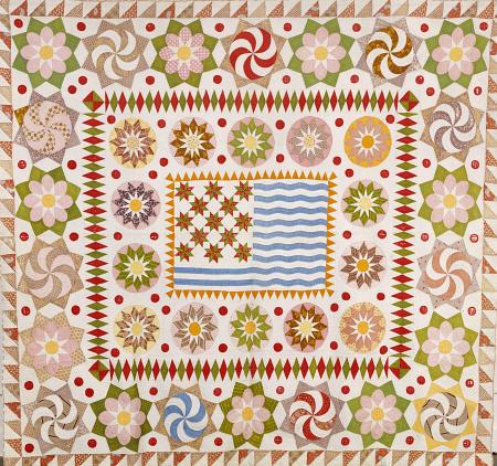 A Pieced And Appliqued Cotton Quilted Coverlet, van 