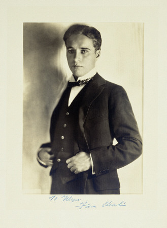 A Three Quarter Length Publicity, Shot Of Charlie Chaplin Circa 1920 van 