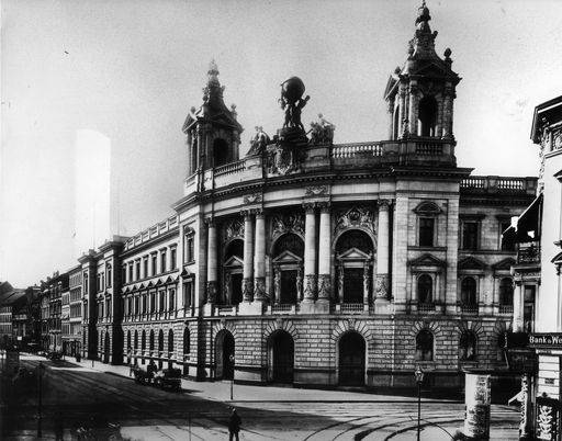 Berlin, Reichspostamt / Foto Levy van 