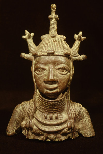 Bueste, Benin, Nigeria / Bronze van 
