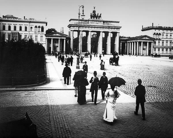 Berlin / Brandenburg Gate / Photo / Levy