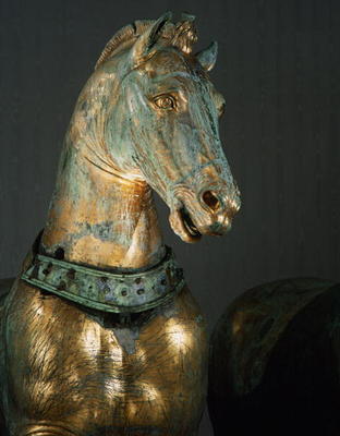 Basilica di San Marco, Venice: horse, Roman (gilded bronze) (detail) van 