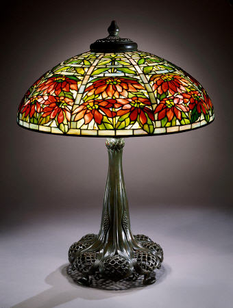 Double Poinsettia Leaded Glass And Bronze Table Lamp van 