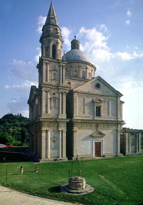 Exterior view showing the detached campanile and dome designed by Antonio da Sangallo the Elder (145 van 