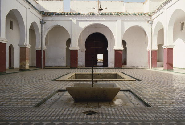 Madrasa of Sidi Bou Medine, courtyard (photo)  van 