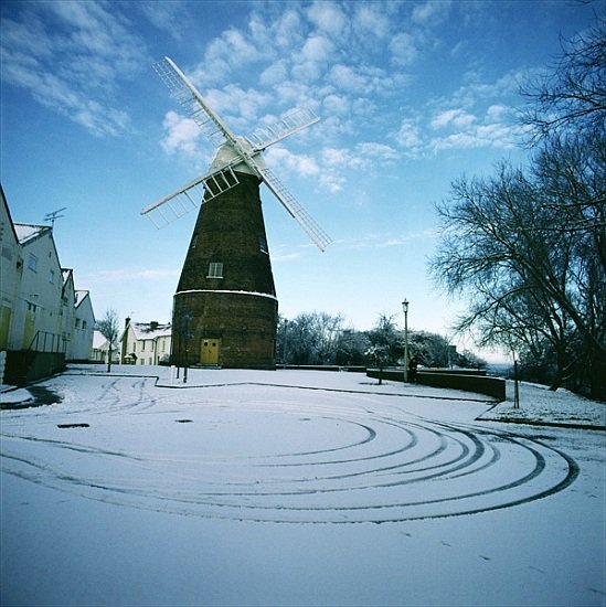 Rayleigh Windmill, Essex van 