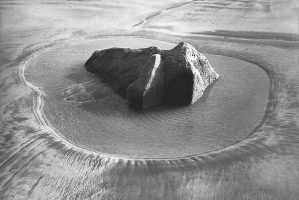 Rock on sand, Porbandar (b/w photo)  van 