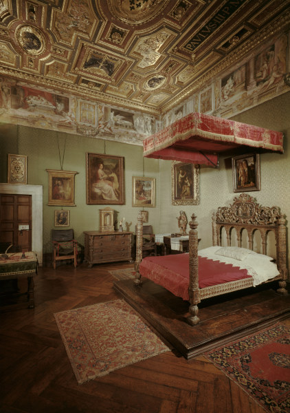Rome / St Angelo s Castle / Bedroom van 