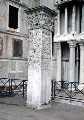 The Column of Acri, in the San Marco Piazzetta, Venice, Islamic-Byzantine van 