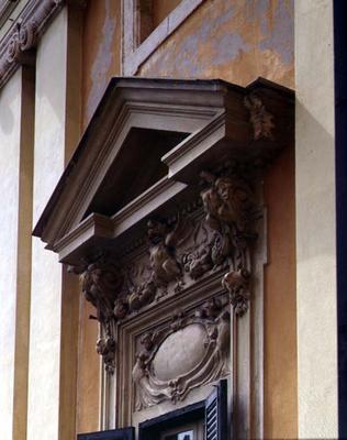 The facade, detail of a first floor window, designed by Ottaviano Mascherino (1536-1606) 1596 (photo van 