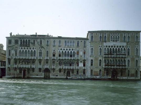 The Giustinian Palace and the Foscari Palace, on the Grand Canal, Venice, 15th century van 