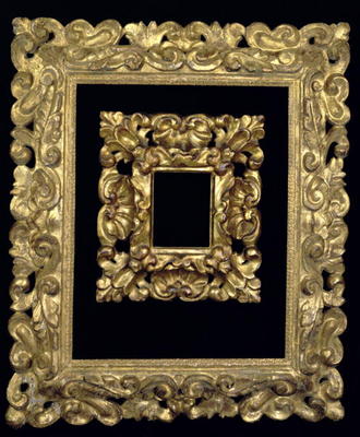 Two carved and gilded frames decorated with 'S'-scrolls and acanthus leaves, Florentine, 17th centur van 