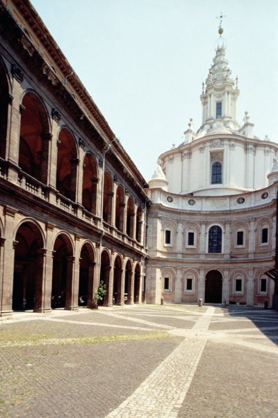 View of the facade and the court designed by Francesco Borromini (1599-1667) (photo) van 