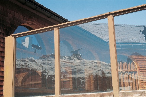 Wooden glass frame, St. Moritz (photo)  van 