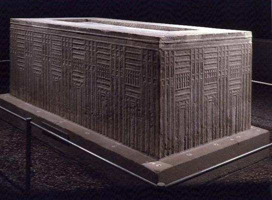 Sarcophagus from Abu Roach (limestone) van Old Kingdom Egyptian
