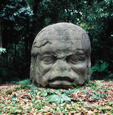 Colossal Head 4, Pre-Classic Period van Olmec