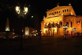 Alte Oper und Opernplatz bei Nacht