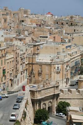 Altstadt von Valetta, Malta van Peter Wienerroither
